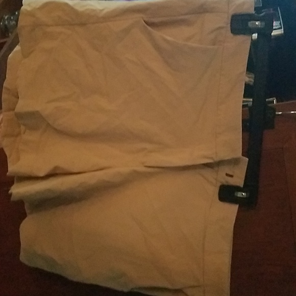 Shorts appr 5 inches - Picture 2 of 2